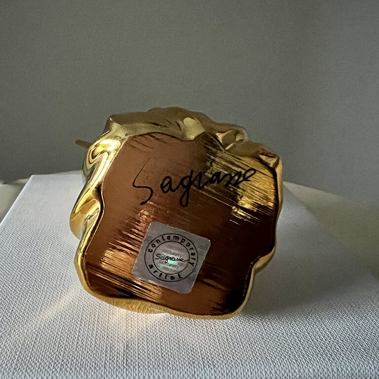 baby-boero-or-sculpture-acrylique-resine-poudre-marbre-sagrasse-detail-3