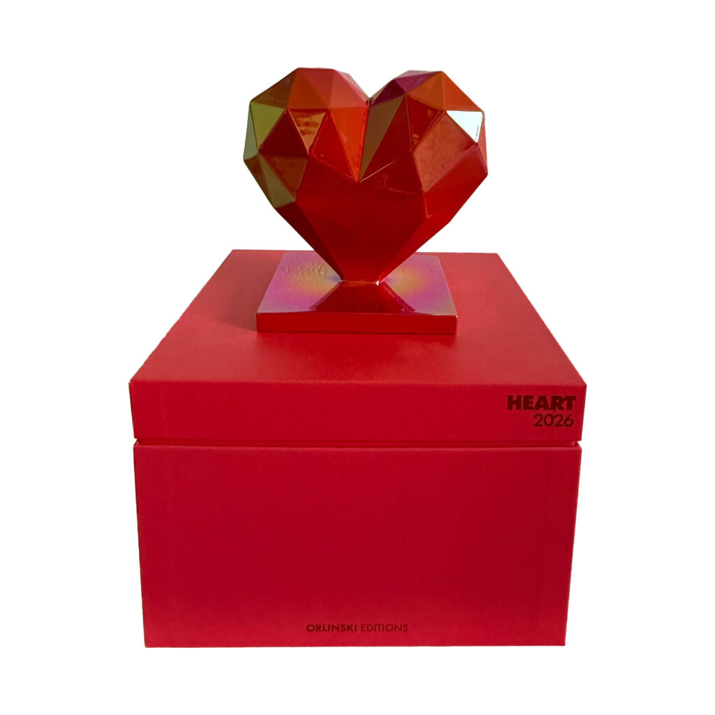 Heart pearl red
